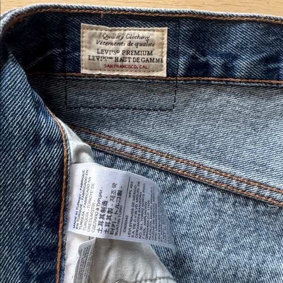 NWOT Levi’s 501 90’s Premium Men's Jeans 32x30 - Picture 4 of 12